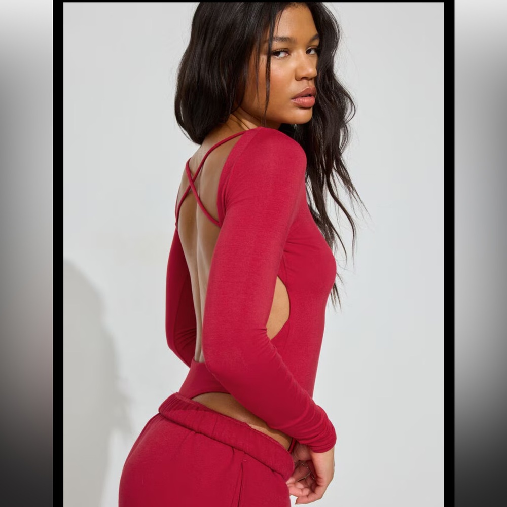 Garage Smooth Cross Back Bodysuit Jester Red Size Small NWT - Picture 2 of 6